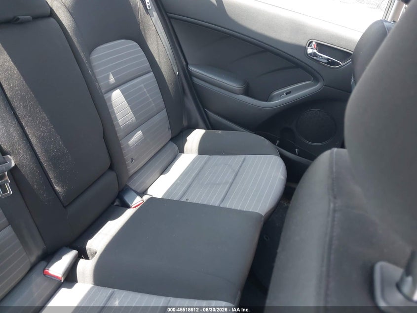 2015 Kia Forte VIN KNAFX4A87F5266125 IAAI salvage auction — RIGHT SIDE, Salvage Title, sold $1,500 on 2026-08-01 (photo 8)
