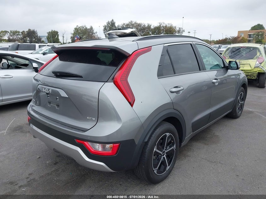 2025 Kia Niro VIN KNDCS3LF3S5251593 IAAI salvage auction — BIO HAZARD, Salvage Title, sold $14,100 on 2026-08-20 (photo 4)