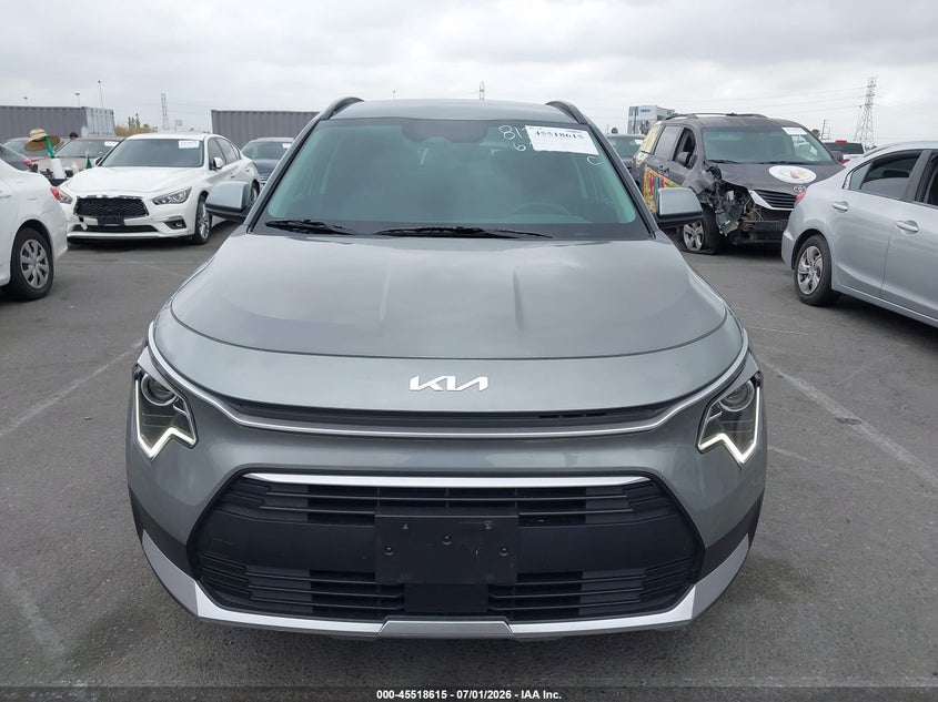 2025 Kia Niro VIN KNDCS3LF3S5251593 IAAI salvage auction — BIO HAZARD, Salvage Title, sold $14,100 on 2026-08-20 (photo 6)