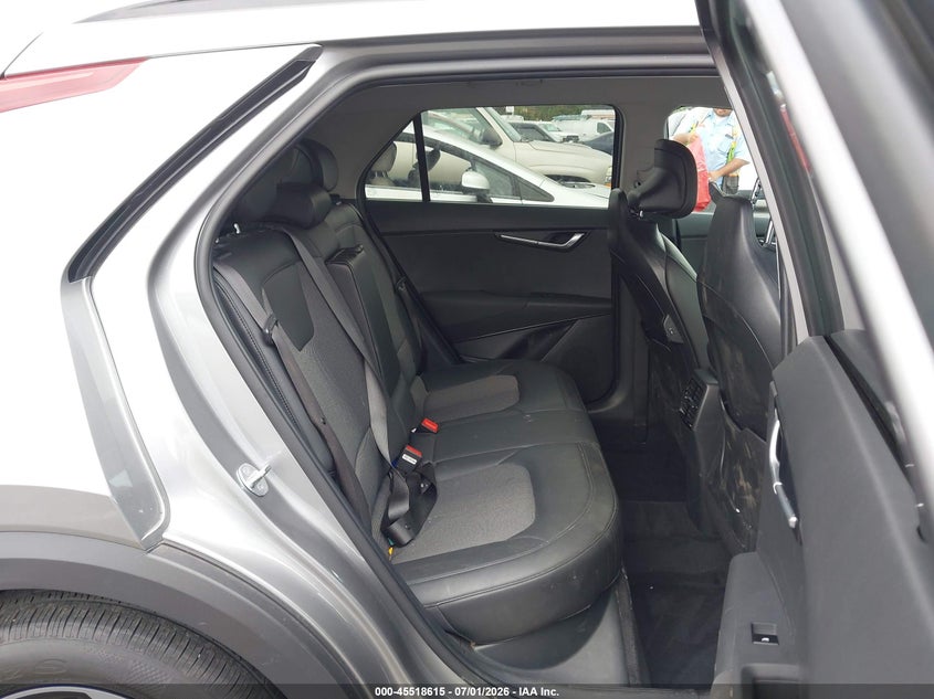 2025 Kia Niro VIN KNDCS3LF3S5251593 IAAI salvage auction — BIO HAZARD, Salvage Title, sold $14,100 on 2026-08-20 (photo 8)