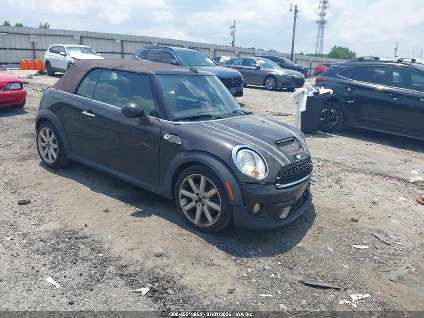 2013 Mini Convertible VIN WMWZP3C59DT550827 IAAI salvage auction — FRONT END, Salvage (Georgia), sold $900 on 2026-08-12 (photo 1)