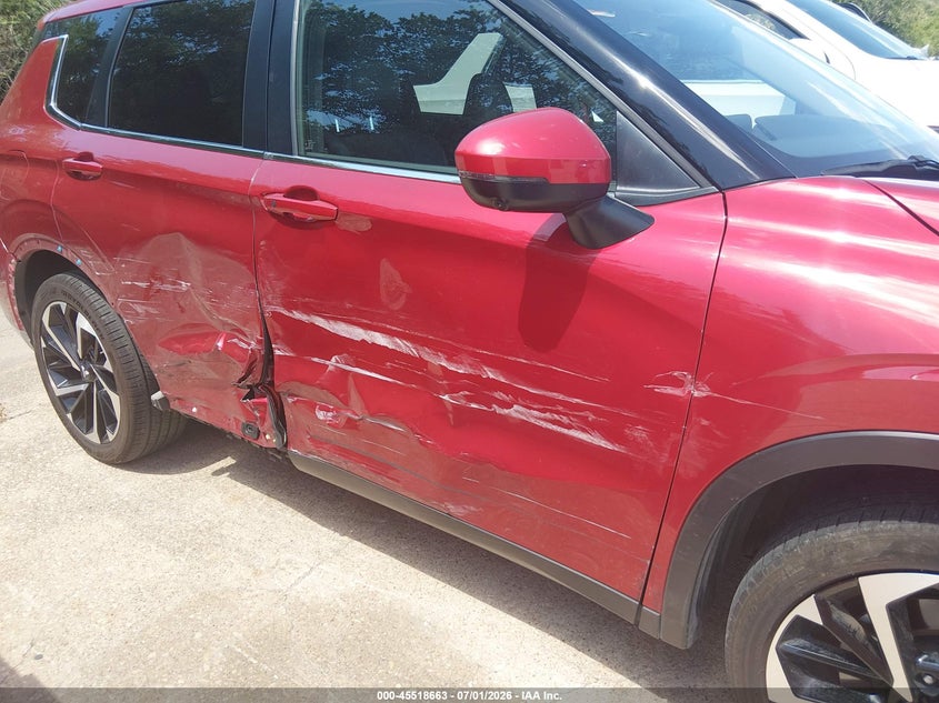 2024 Mitsubishi Outlander VIN JA4J4VA81RZ060110 IAAI salvage auction — RIGHT SIDE, Enterprise Vehicles Clear Only (Ohio), sold $12,100 on 2026-07-13 (photo 6)