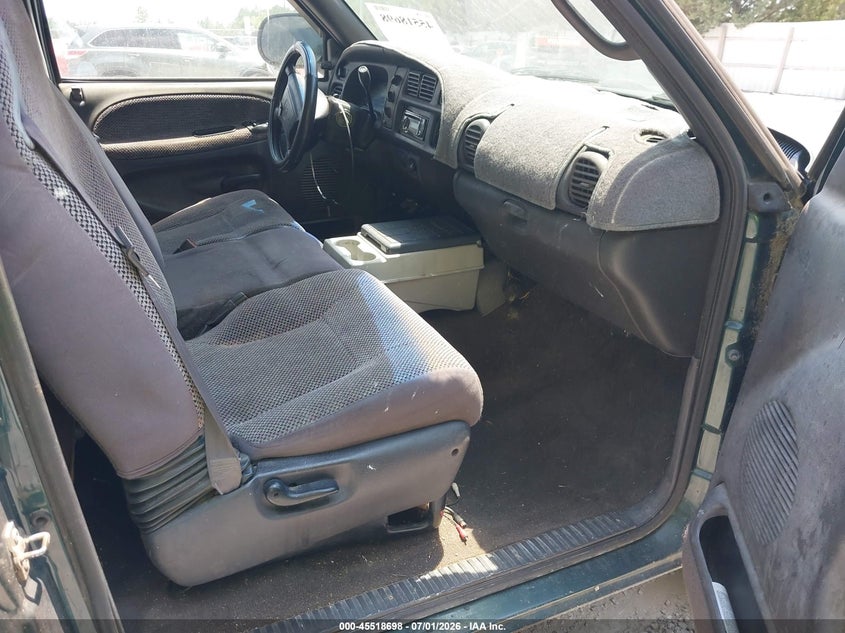 2001 Dodge Ram 1500 VIN 1B7HC13Z61J565682 IAAI salvage auction — NORMAL WEAR, Clear (Florida), sold $275 on 2026-07-09 (photo 5)