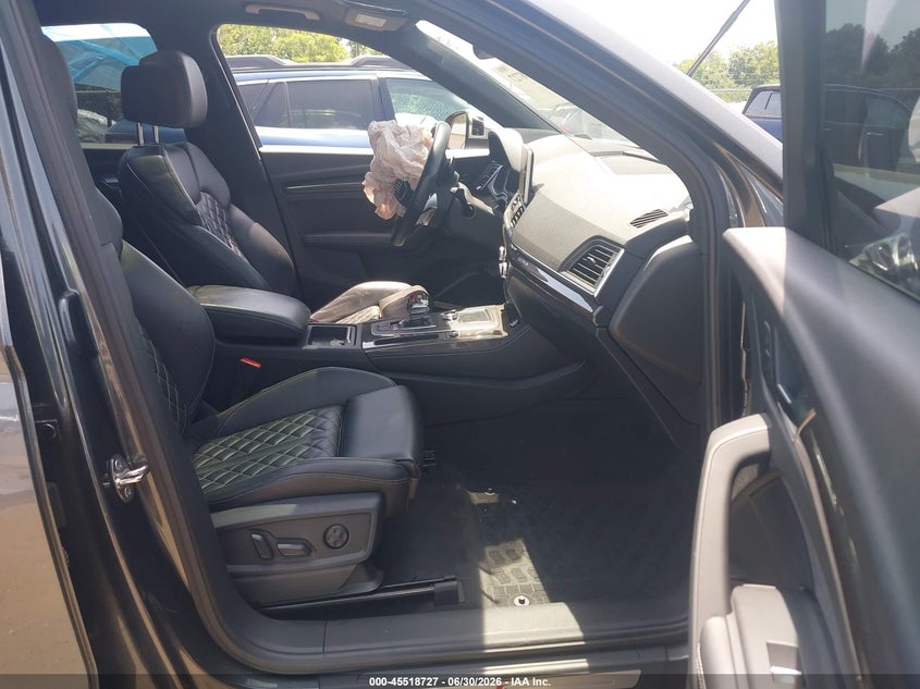 2018 Audi Sq5 VIN WA1C4AFY2J2093494 IAAI salvage auction — FRONT END, Wait Title, sold $4,100 on 2026-10-09 (photo 5)