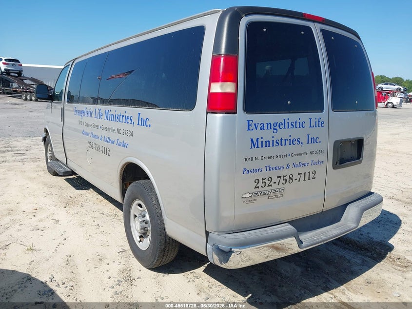 2009 Chevrolet Express 2500 VIN 1GAHG39K091167673 IAAI salvage auction — NORMAL WEAR, Clear (North Carolina), sold $8,200 on 2026-07-08 (photo 3)