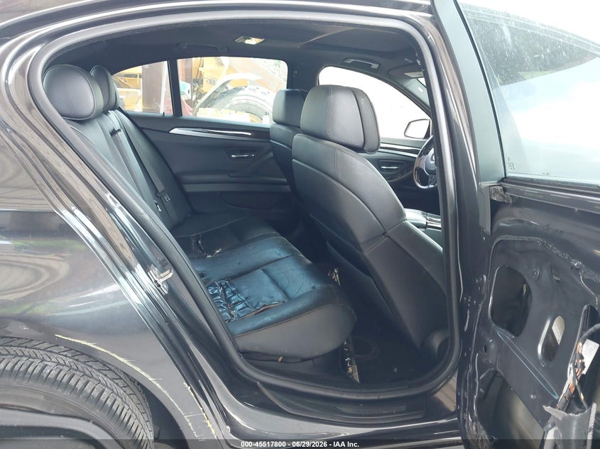 2012 BMW 5 series VIN WBAFR7C57CC810774 IAAI salvage auction — NORMAL WEAR, Clear (Florida), sold $425 on 2026-07-28 (photo 8)