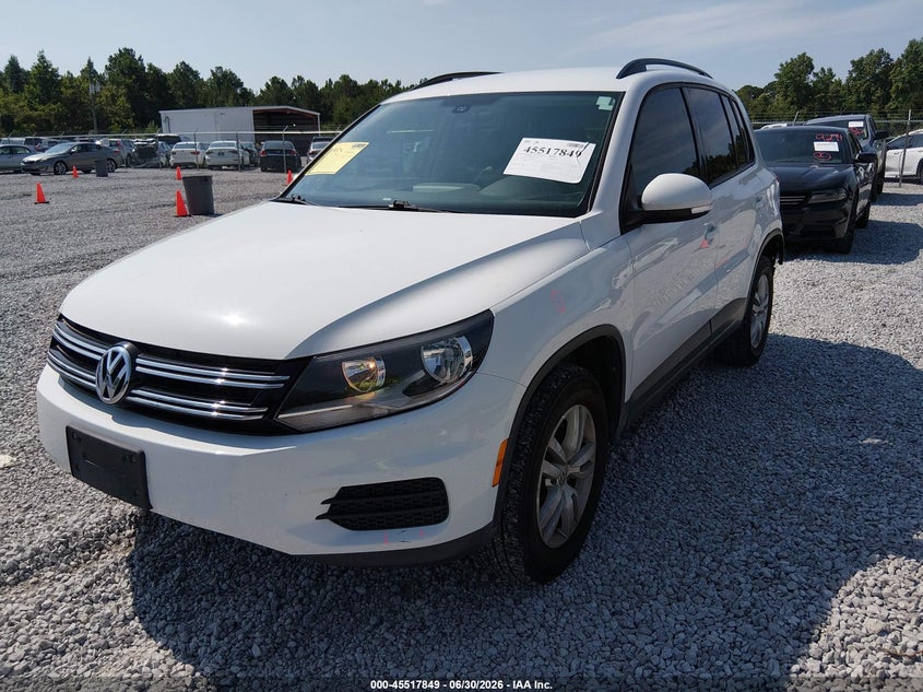 2017 Volkswagen Tiguan VIN WVGBV7AX4HK005048 IAAI salvage auction — REAR END, Salvage Title, sold $875 on 2026-07-30 (photo 2)