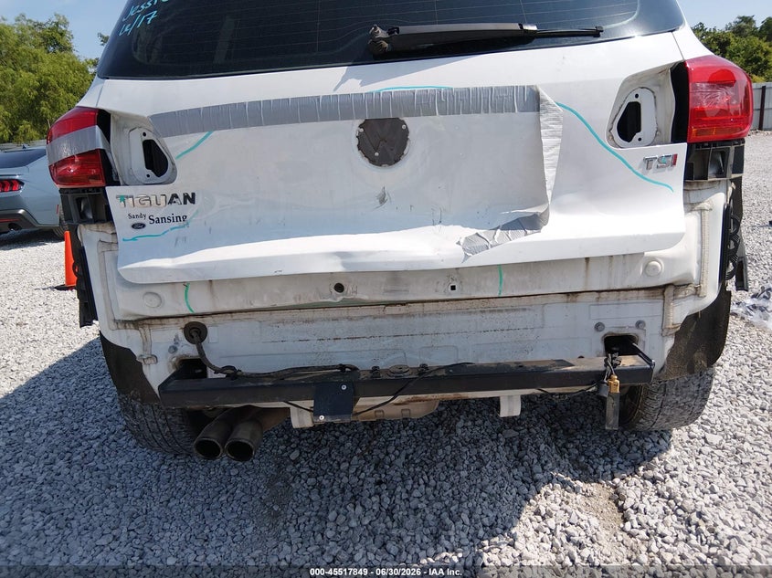 2017 Volkswagen Tiguan VIN WVGBV7AX4HK005048 IAAI salvage auction — REAR END, Salvage Title, sold $875 on 2026-07-30 (photo 6)