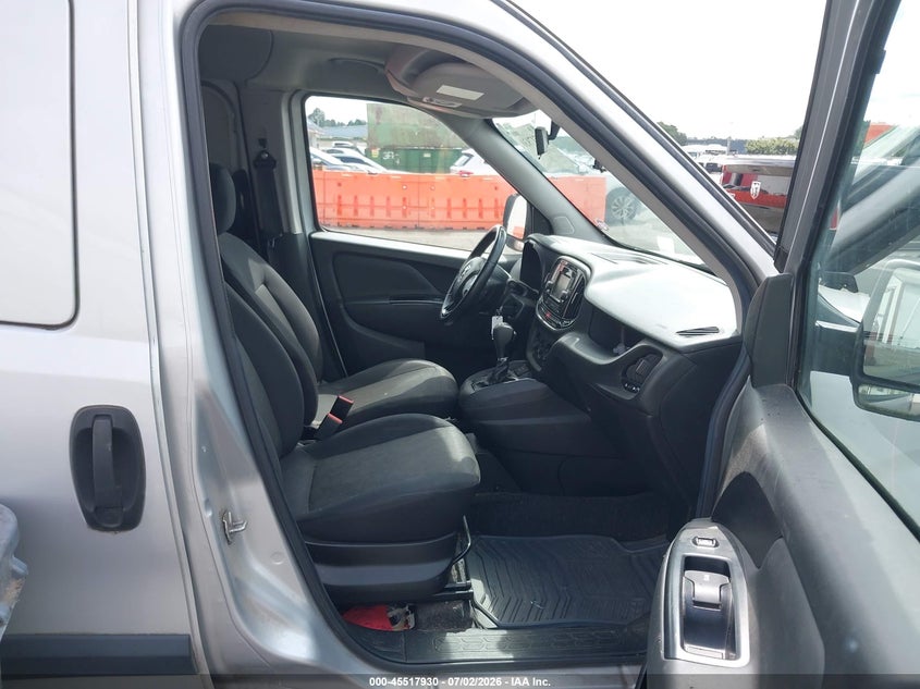 2015 Ram Promaster city VIN ZFBERFBT0F6A50625 IAAI salvage auction — SIDE, Salvage (Oregon), sold $2,050 on 2026-08-14 (photo 5)