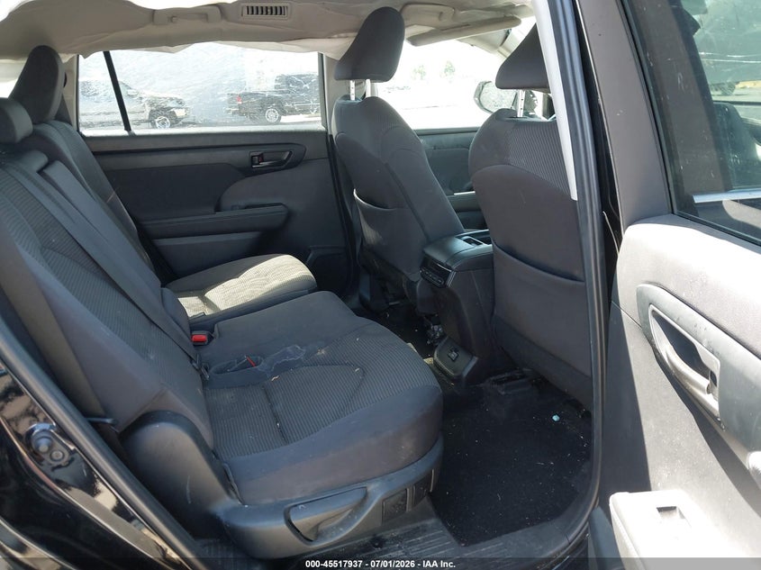 2023 Toyota Highlander VIN 5TDKDRAH2PS521749 IAAI salvage auction — ROLLOVER, Salvage Title, sold $6,100 on 2026-08-01 (photo 8)