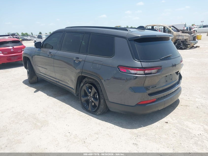 2022 Jeep Grand cherokee VIN 1C4RJKAG7N8544872 IAAI salvage auction — SIDE, Wait Title, sold $11,000 on 2026-08-31 (photo 3)