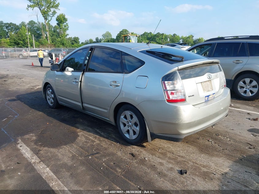 2004 Toyota Prius VIN JTDKB20U440040816 IAAI salvage auction — SIDE, Clear (North Carolina), sold $375 on 2026-07-30 (photo 3)