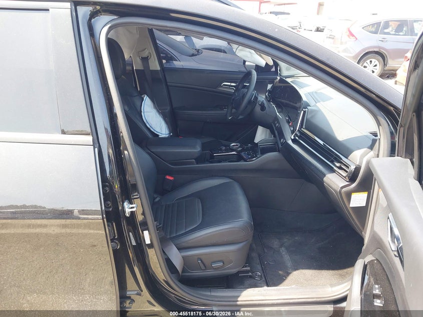 2024 Kia Sportage VIN KNDPXCDG5R7121517 IAAI salvage auction — SIDE, Wait Title, sold $12,900 on 2026-08-01 (photo 5)