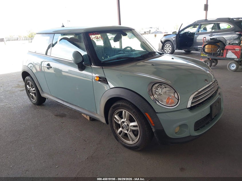 2013 Mini Hard top VIN WMWSU3C55DT678508 IAAI salvage auction — LEFT FRONT, Salvage (California), sold $550 on 2026-07-30 (photo 1)