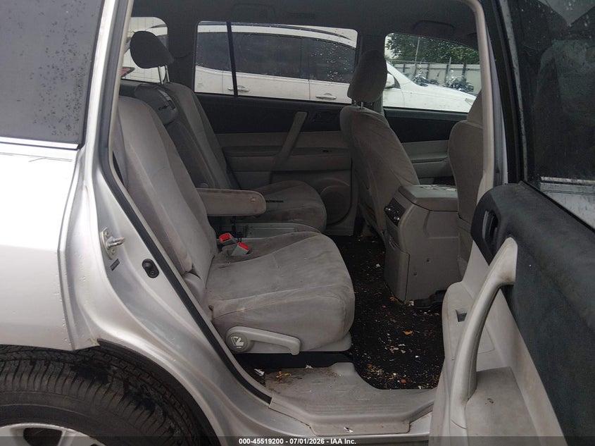 2013 Toyota Highlander VIN 5TDZA3EH7DS040731 IAAI salvage auction — REAR END, Salvage (Louisiana), sold $4,150 on 2026-07-29 (photo 6)