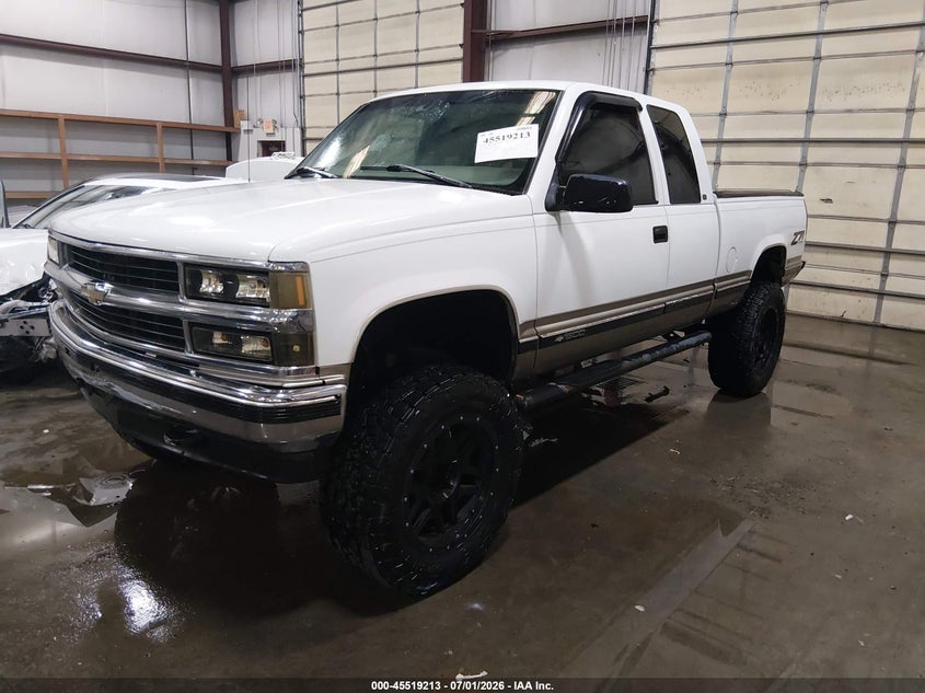1998 Chevrolet C/k 1500 VIN 1GCEK19R9WR123338 IAAI salvage auction — FRONT END, Salvage (Idaho), sold $2,500 on 2026-07-17 (photo 2)