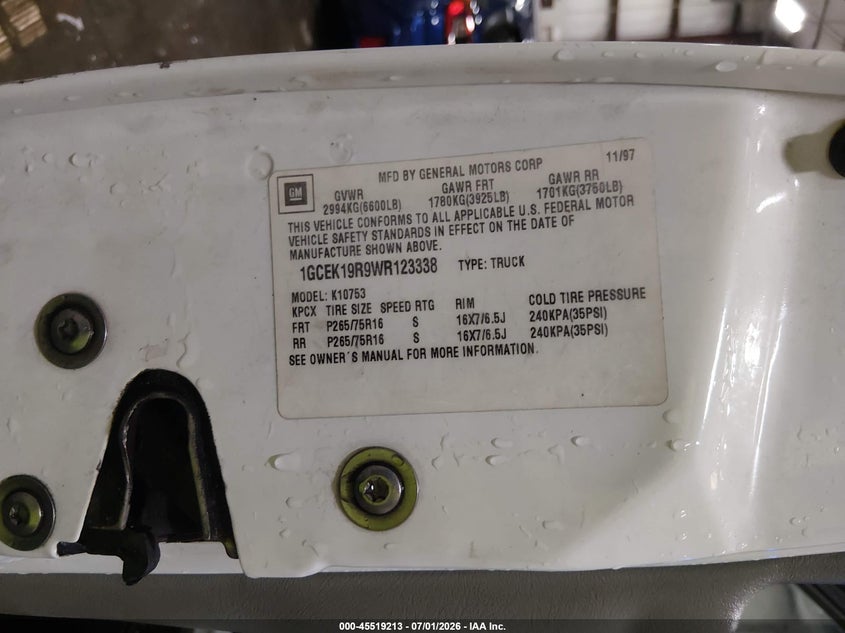 1998 Chevrolet C/k 1500 VIN 1GCEK19R9WR123338 IAAI salvage auction — FRONT END, Salvage (Idaho), sold $2,500 on 2026-07-17 (photo 9)