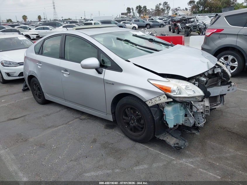 2014 Toyota Prius VIN JTDKN3DU4E0365281 IAAI salvage auction — FRONT END, Salvage (California), sold $3,000 on 2026-07-16 (photo 1)