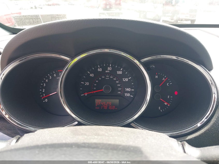 2011 Kia Sorento VIN 5XYKTDA27BG107146 IAAI salvage auction — FRONT & REAR, Salvage (Pennsylvania), sold $1,250 on 2026-08-02 (photo 7)
