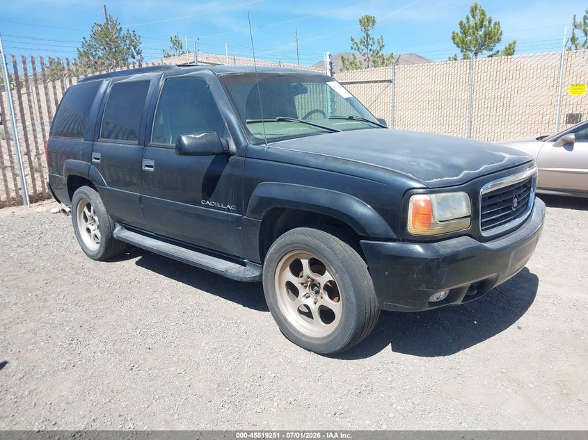 2000 Cadillac Escalade VIN 1GYEK63R3YR200885 IAAI salvage auction — NORMAL WEAR, Regular (Nevada), sold $100 on 2026-07-24 (photo 1)