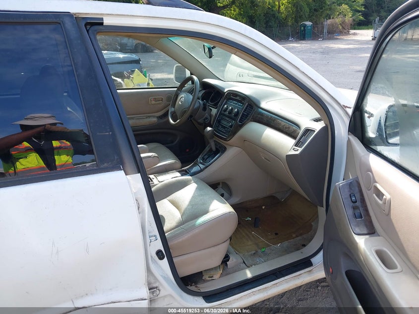2006 Toyota Highlander VIN JTEGP21AX60104982 IAAI salvage auction — NORMAL WEAR, Clear (Georgia), sold $825 on 2026-07-10 (photo 5)
