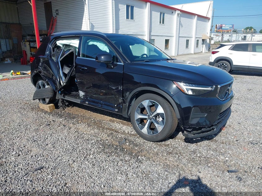 2025 Volvo Xc40 VIN YV4L12UJ2S2469636 — IAAI salvage auction photo