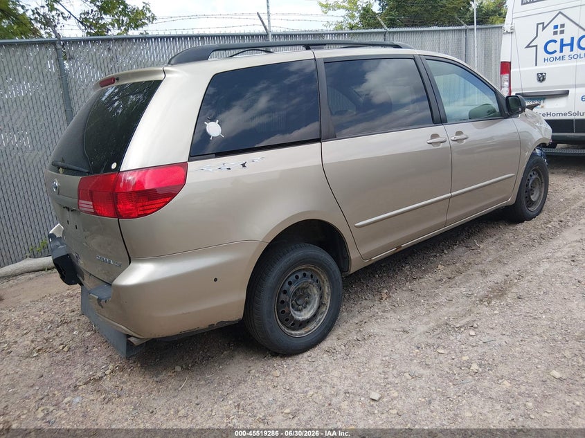 2004 Toyota Sienna VIN 5TDZA23C44S114169 IAAI salvage auction — FRONT END, Clear (Wisconsin), sold $475 on 2026-07-29 (photo 4)