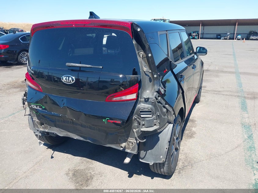 2020 Kia Soul VIN KNDJ63AU7L7053618 IAAI salvage auction — REAR END, Salvage (California), sold $2,050 on 2026-07-15 (photo 4)