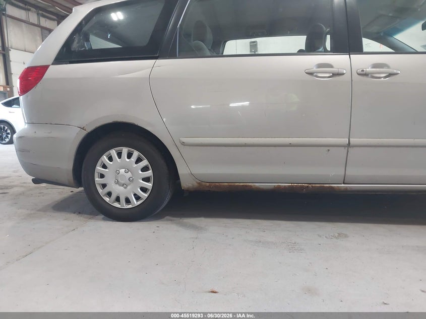 2006 Toyota Sienna VIN 5TDZA23C56S571608 IAAI salvage auction — NORMAL WEAR, Clear (New York), sold $800 on 2026-07-08 (photo 6)