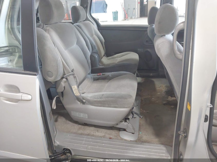 2006 Toyota Sienna VIN 5TDZA23C56S571608 IAAI salvage auction — NORMAL WEAR, Clear (New York), sold $800 on 2026-07-08 (photo 8)