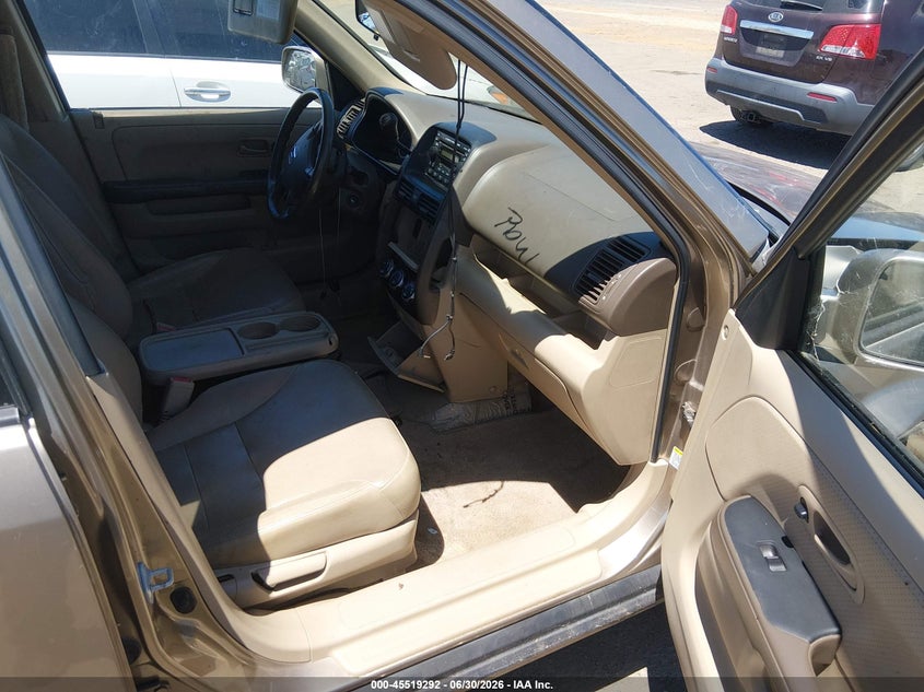 2005 Honda Cr-v VIN JHLRD78935C013163 IAAI salvage auction — NORMAL WEAR, Clear - Dealer Only (California), sold $1,050 on 2026-07-29 (photo 5)