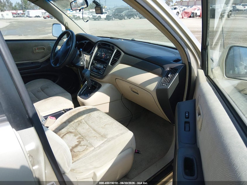 2001 Toyota Highlander VIN JTEHF21A410004554 IAAI salvage auction — SIDE, Salvage (California), sold $25 on 2026-07-29 (photo 5)