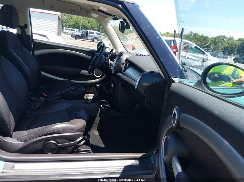 2012 Mini Cooper VIN WMWSV3C5XCTY27345 IAAI salvage auction — FRONT END, Salvage Title, sold $800 on 2026-08-19 (photo 5)