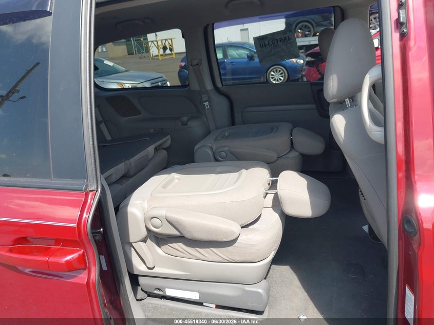 2012 Kia SEDONA VIN KNDMG4C74C6447803 IAAI salvage auction — LEFT SIDE, Salvage Title, sold $775 on 2026-07-28 (photo 8)