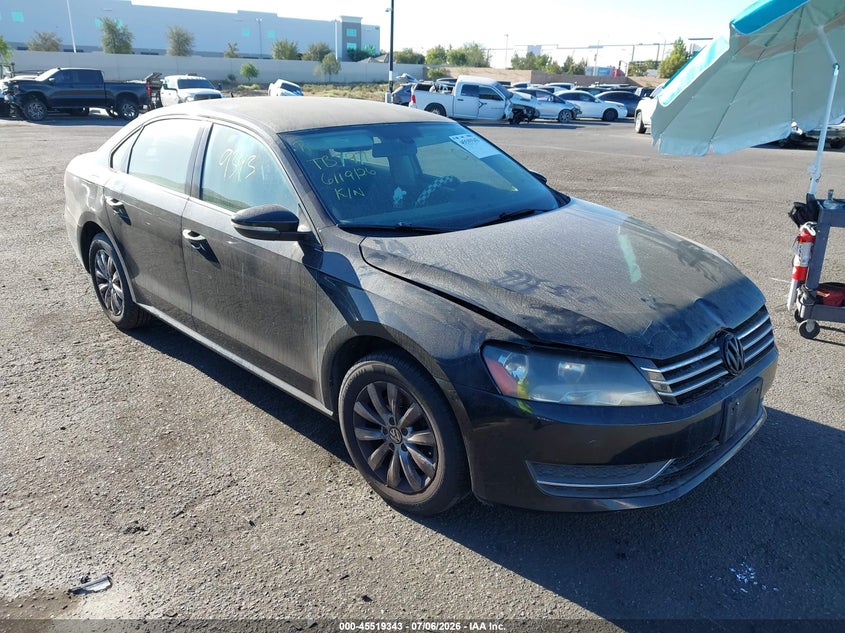 2012 Volkswagen Passat VIN 1VWAP7A33CC070500 IAAI salvage auction — FRONT END, Salvage Title, sold $300 on 2026-08-14 (photo 1)