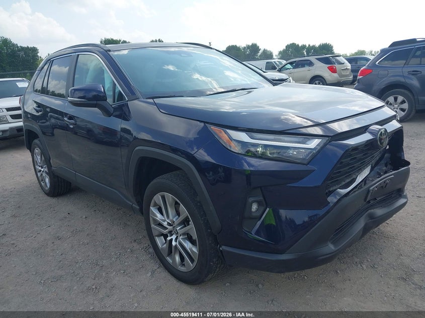 2022 Toyota Rav 4 VIN 2T3A1RFV0NW323508 IAAI salvage auction — FRONT END, Salvage Title, sold $8,900 on 2026-07-23 (photo 1)