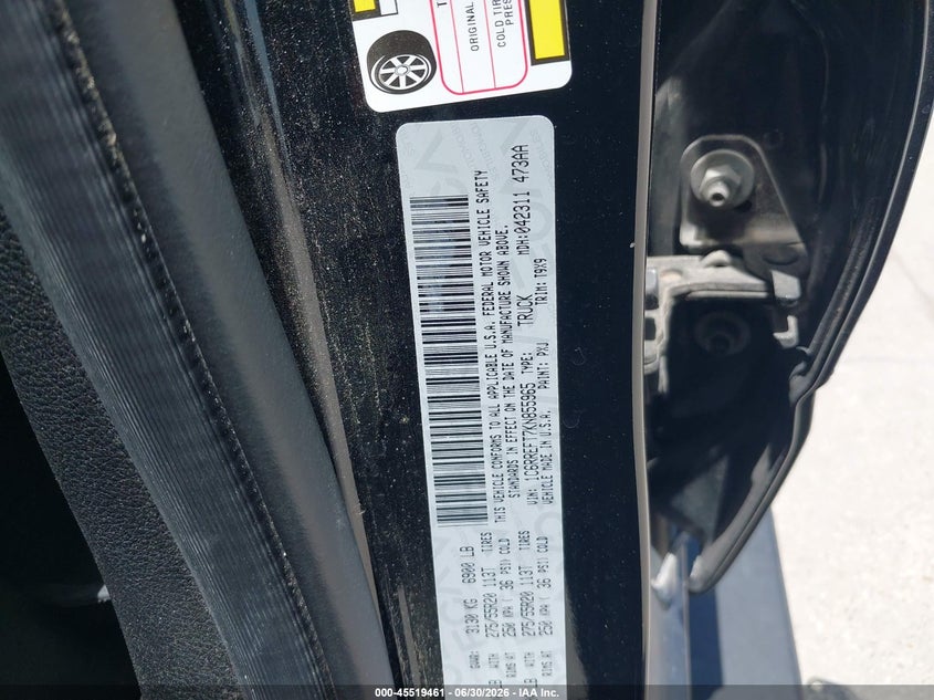 2019 Ram 1500 VIN 1C6RREFT7KN855965 IAAI salvage auction — FRONT & REAR, Salvage Title, sold $6,200 on 2026-09-09 (photo 9)