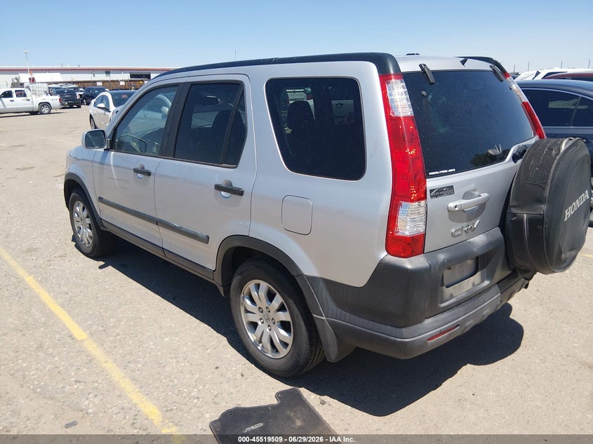 2005 Honda Cr-v VIN SHSRD78875U326250 IAAI salvage auction — NORMAL WEAR, Clear (Colorado), sold $1,725 on 2026-07-14 (photo 3)