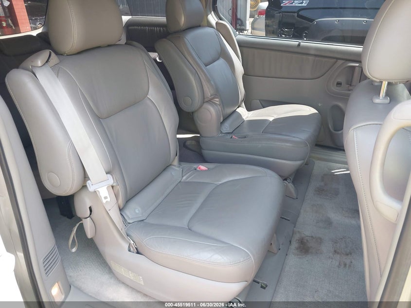 2005 Toyota Sienna VIN 5TDZA22C45S241734 IAAI salvage auction — SIDE, Clear (Virginia), sold $1,150 on 2026-07-19 (photo 8)
