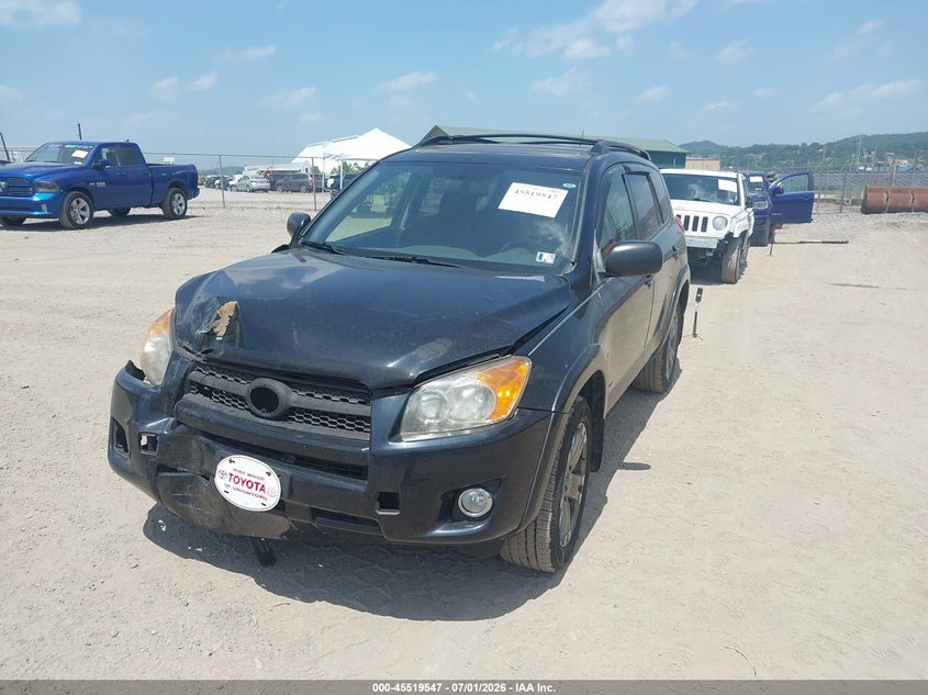 2012 Toyota Rav 4 VIN JTMRF4DV1C5057933 IAAI salvage auction — RIGHT FRONT, Salvage Title, sold $2,050 on 2026-07-28 (photo 2)
