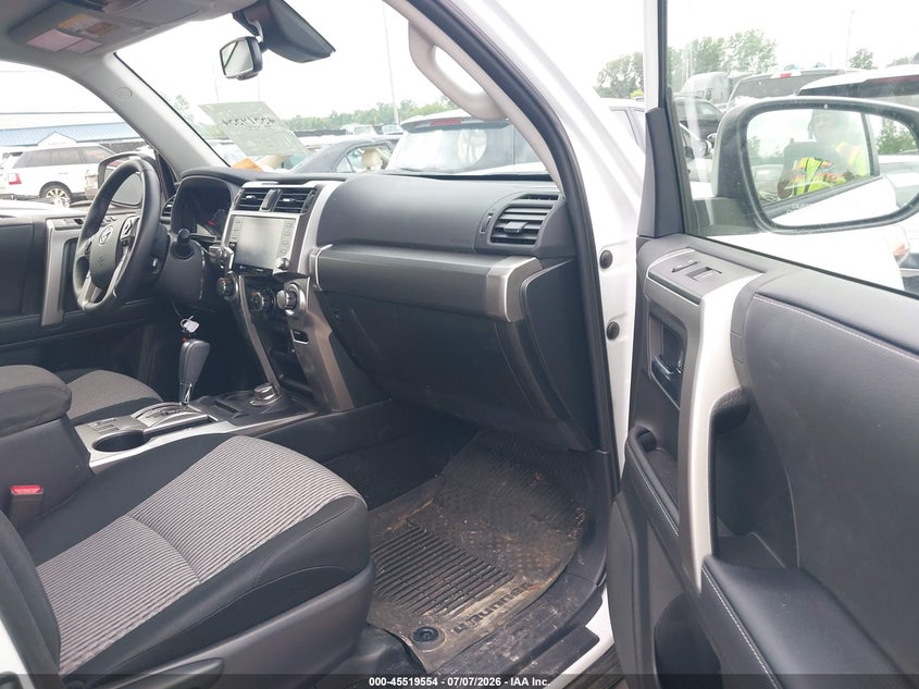 2024 Toyota 4runner VIN JTEMU5JR4R6293178 IAAI salvage auction — FRONT END, Salvage Title, sold $21,100 on 2026-07-21 (photo 5)