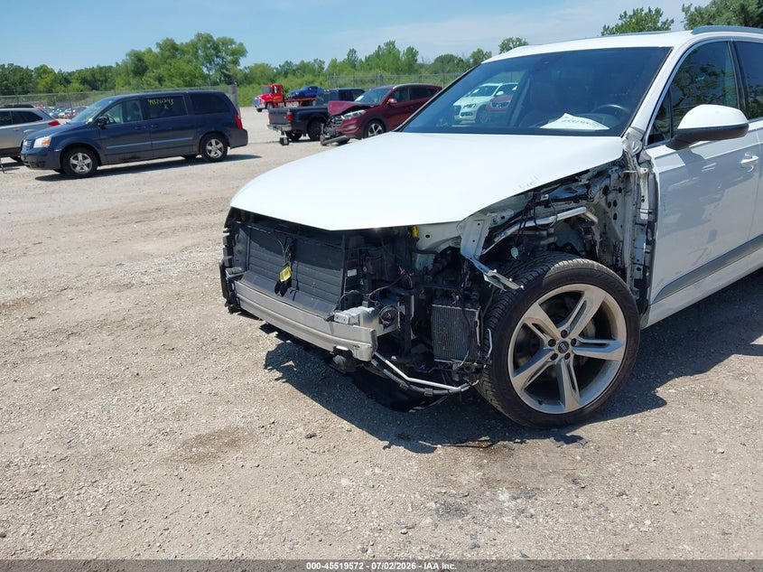 2019 Audi Q7 VIN WA1VAAF71KD005419 IAAI salvage auction — FRONT END, Clear (Wisconsin), sold $50 on 2026-07-28 (photo 6)
