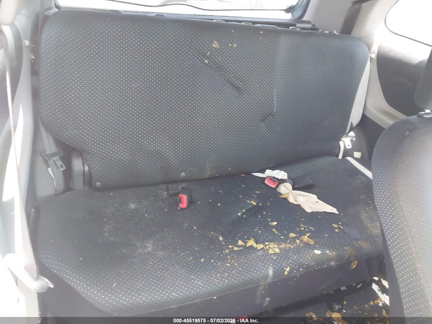 2007 Toyota Yaris VIN JTDJT923X75043930 IAAI salvage auction — NORMAL WEAR, Clear (Pennsylvania), sold $850 on 2026-07-14 (photo 8)