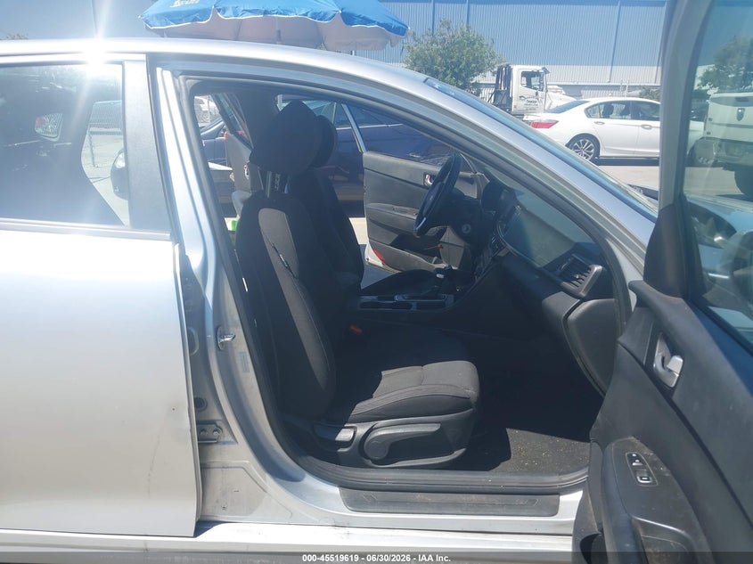 2017 Kia Optima VIN 5XXGT4L32HG129810 IAAI salvage auction — LEFT SIDE, Salvage (California), sold $1,500 on 2026-07-20 (photo 5)