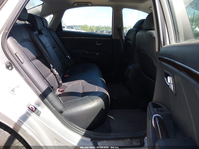 2009 Hyundai Azera VIN KMHFC46D79A380637 IAAI salvage auction — FRONT END, Clear (Massachusetts), sold $350 on 2026-07-22 (photo 8)