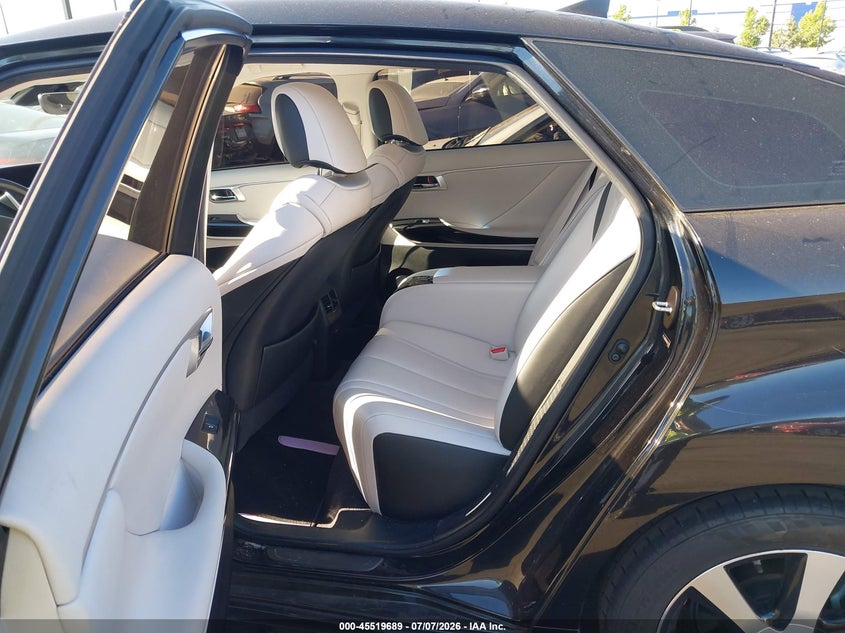 2019 Toyota Mirai VIN JTDBVRBDXKA007078 IAAI salvage auction — RIGHT FRONT, Salvage Title, sold $400 on 2026-07-31 (photo 8)