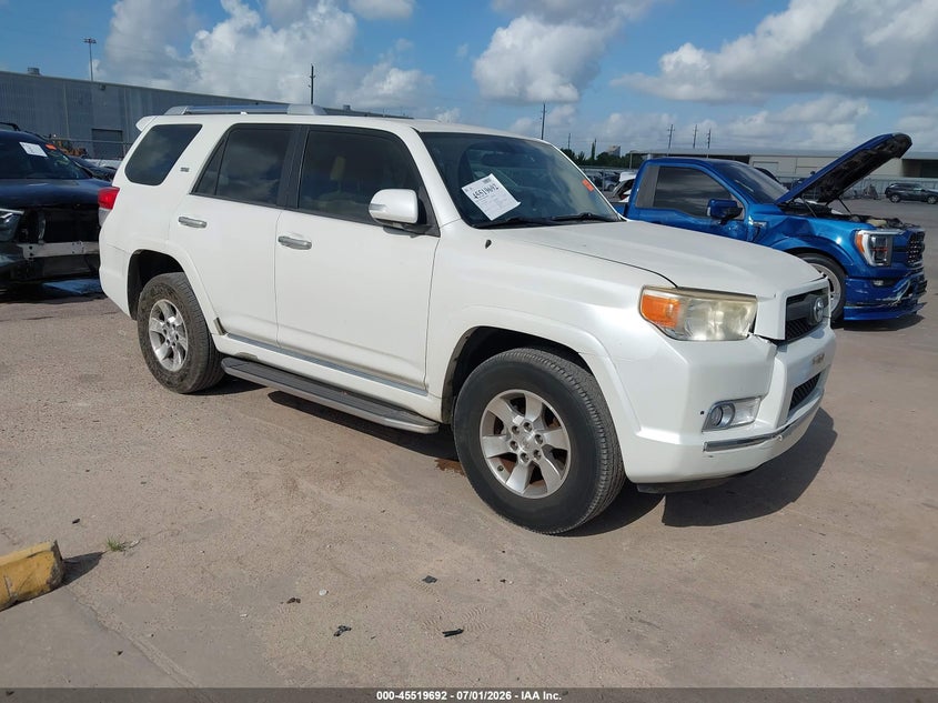 2012 Toyota 4runner VIN JTEZU5JRXC5038795 — IAAI salvage auction photo