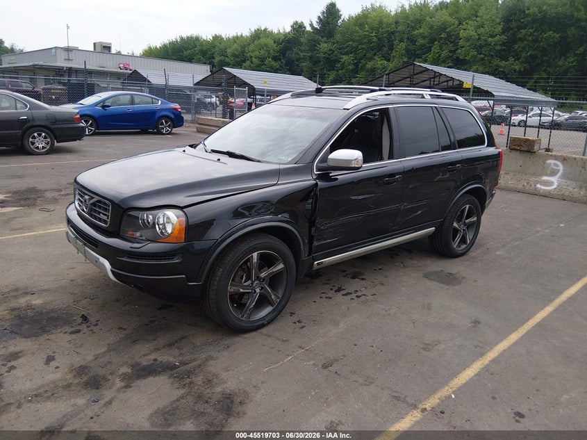 2013 Volvo Xc90 VIN YV4952CT1D1636157 IAAI salvage auction — SIDE, Salvage (Connecticut), sold $650 on 2026-07-10 (photo 2)