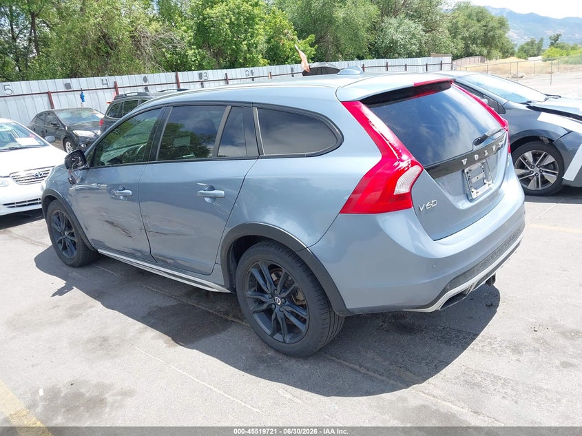 2018 Volvo V60 cross country VIN YV440MWK2J2056378 IAAI salvage auction — LEFT SIDE, Salvage Title, sold $2,500 on 2026-07-23 (photo 3)
