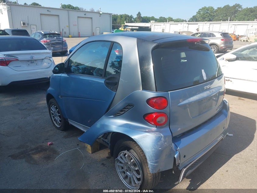 2013 Smart Fortwo VIN WMEEJ3BA1DK601472 IAAI salvage auction — LEFT REAR, Wait Title, sold $25 on 2026-08-13 (photo 3)